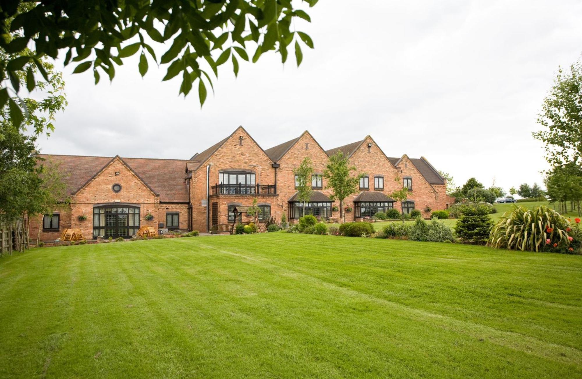 The Pear Tree Inn & Country Hotel Hindlip Exterior photo